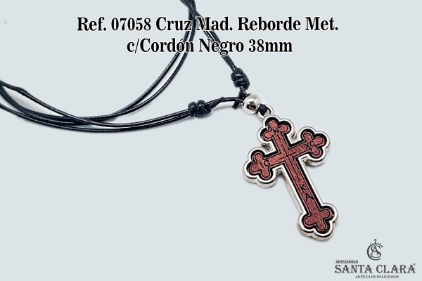 07058 Cruz Mad. Reborde Met. Con Cordón Negro 38mm